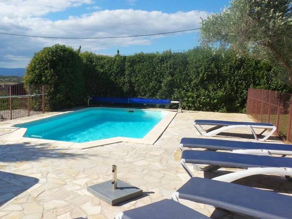 Scenic villa in Montbrun-des-Corbieres with pool