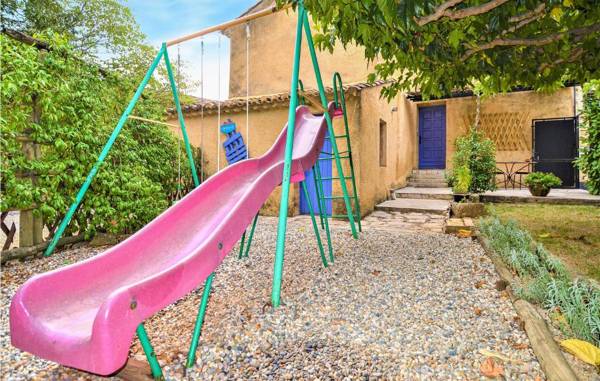 Nice home in Saint Victor la Coste with WiFi and 3 Bedrooms