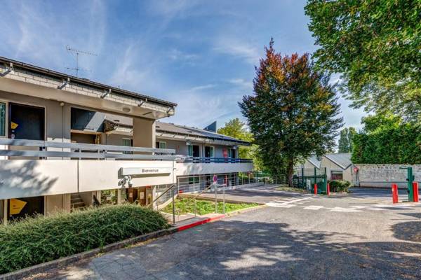 B&B HOTEL Louveciennes