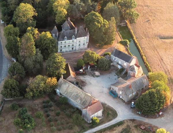 Château du Mauny gîtes et chambres d'hôtes en Bourgogne