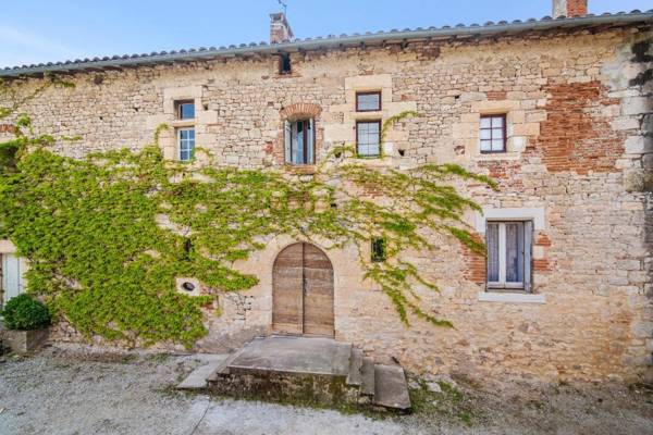 Villa de 6 chambres avec piscine privee et jardin clos a Salies