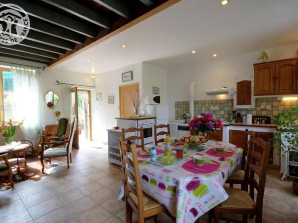 Gîte Bussières 3 pièces 4 personnes - FR-1-496-90