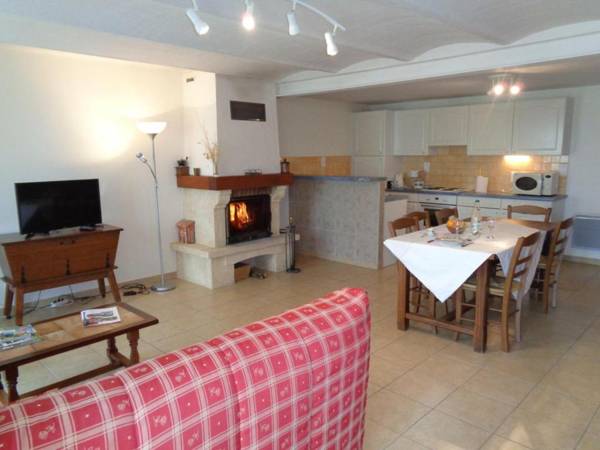 Gîte Saint-Alban-les-Eaux 3 pièces 4 personnes - FR-1-496-75
