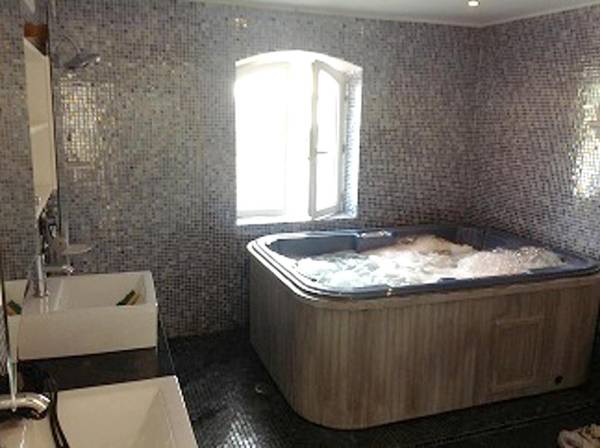 Villa de 4 chambres avec piscine privee jacuzzi et jardin clos a Saint Privat des Vieux