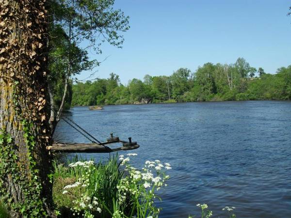 Logis Hôtel Val de Vienne