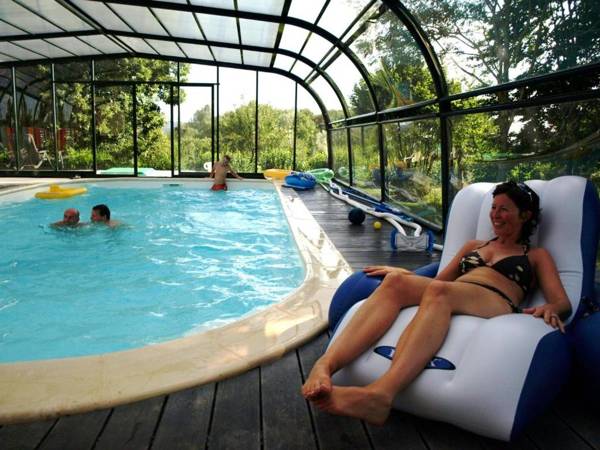 Gîte Louroux-de-Bouble 4 pièces 6 personnes - FR-1-489-5