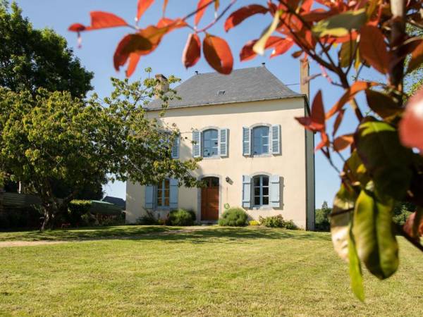 Villa Saint-Pierre-sur-Erve 4 pièces 8 personnes - FR-1-600-160