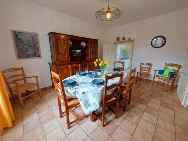 Villa Saint-Pierre-sur-Erve 4 pièces 8 personnes - FR-1-600-160