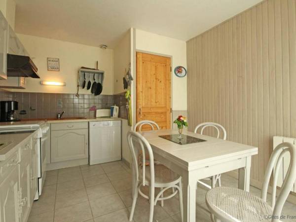 Gîte Saint-Pierre-la-Rivière 4 pièces 5 personnes - FR-1-497-5