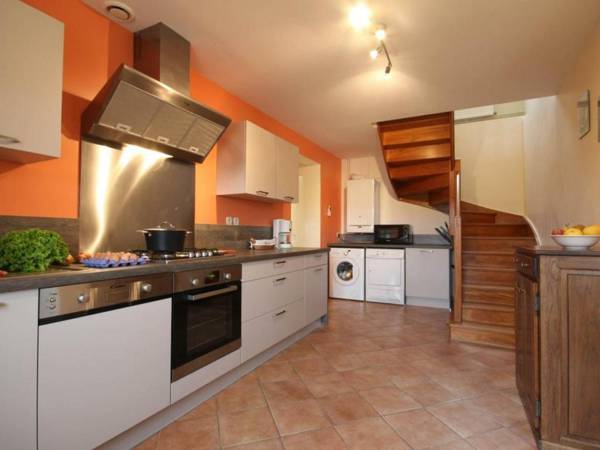 Gîte Mauves-sur-Huisne 6 pièces 12 personnes - FR-1-497-109