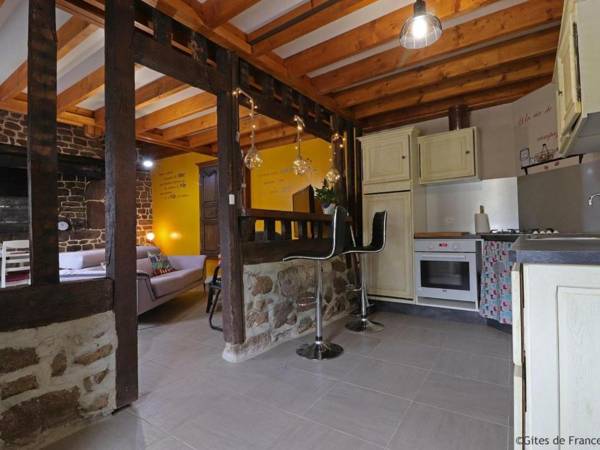 Gîte Saint-Mars-d'Égrenne 2 pièces 6 personnes - FR-1-497-149