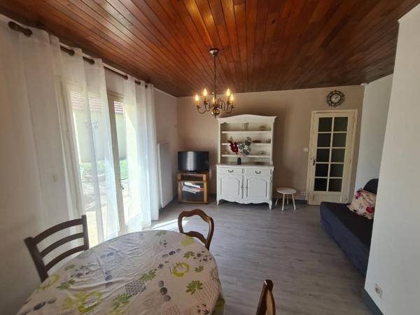 Villa Baraize 3 pièces 4 personnes - FR-1-591-319