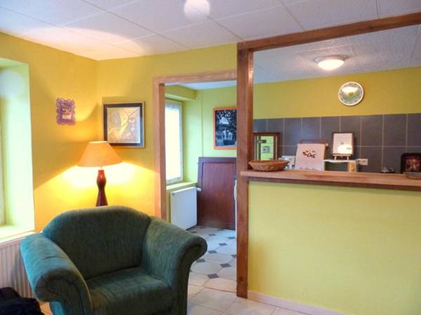 Gîte Arfeuilles 4 pièces 5 personnes - FR-1-489-52