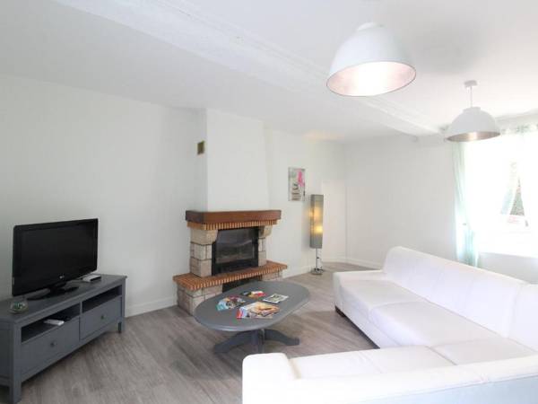 Gîte Chemillé-en-Anjou-Chemillé-Melay 4 pièces 6 personnes - FR-1-622-8