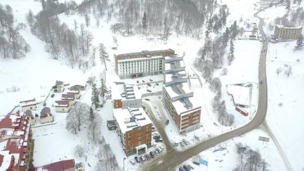 Dima Orbi apart. Bakuriani