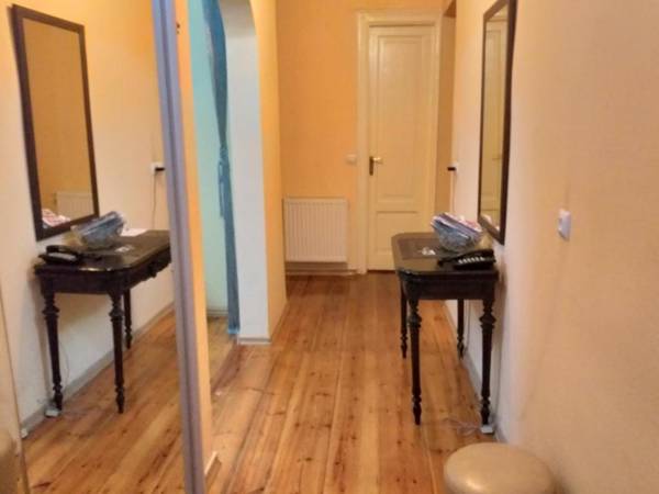 Apartment at Baratashvili 10