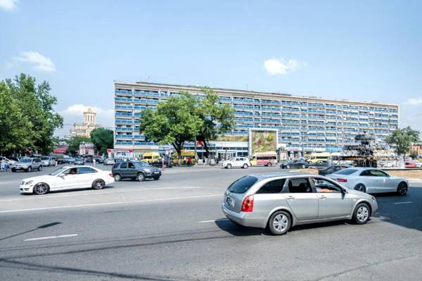 White Apartment Old Tbilisi