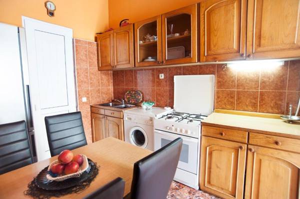 Apartment in Purtseladze Street