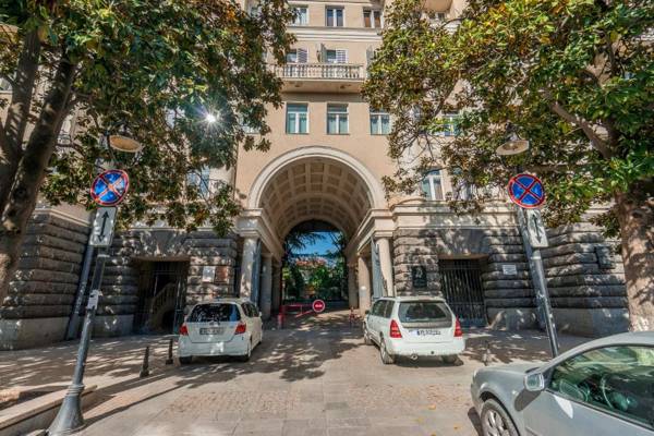 Family apartment on Agmashenebeli