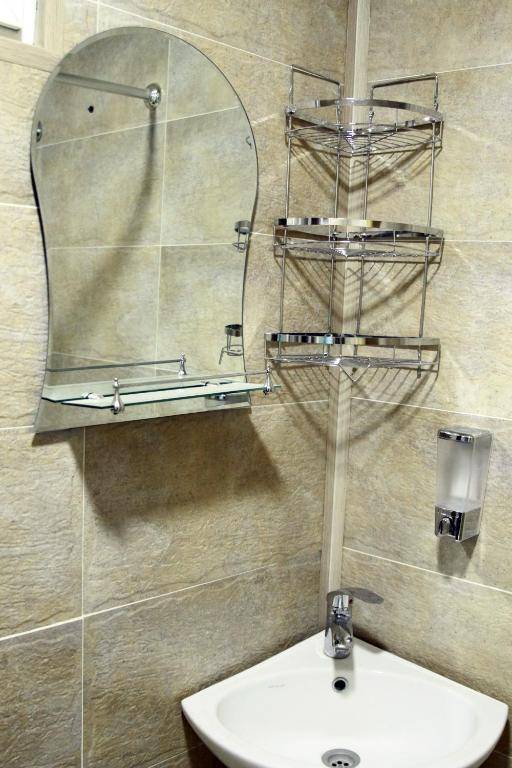 Georgian Hosts Tbilisi