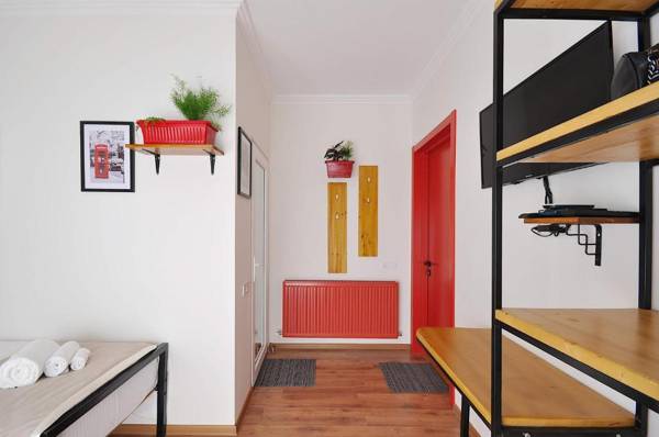 Red Room in Apart Hotel