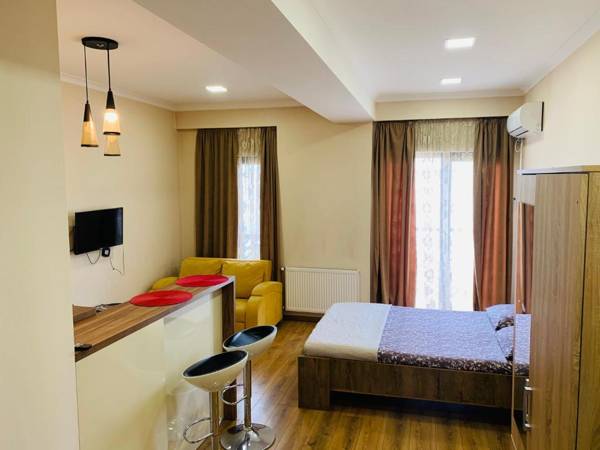 Lech Kachinski Apartment 1