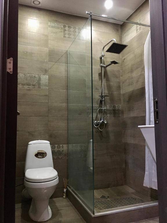 Lech Kachinski Apartment 3