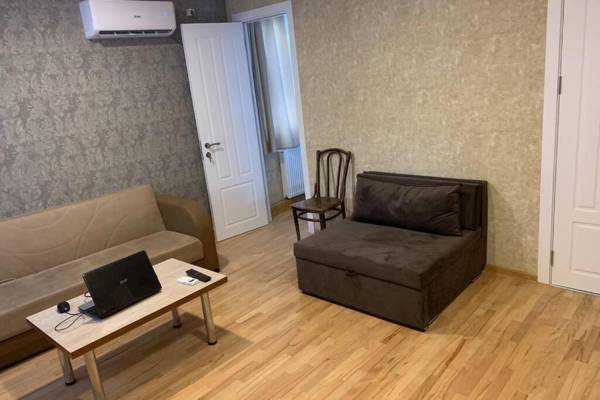 Private House  in the middle of the city in 10 min. To Fabrika