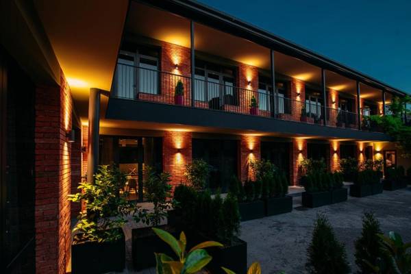 Urban Apartments 116