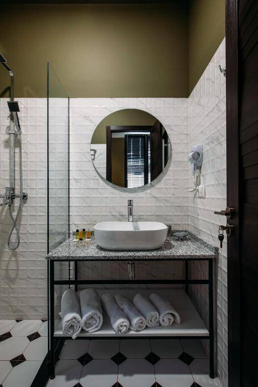 Urban Apartments 116