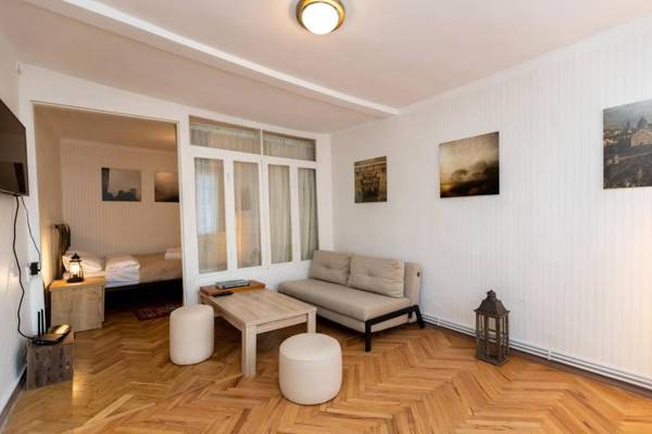 Wehost Apartment in the heart of Old Tbilisi