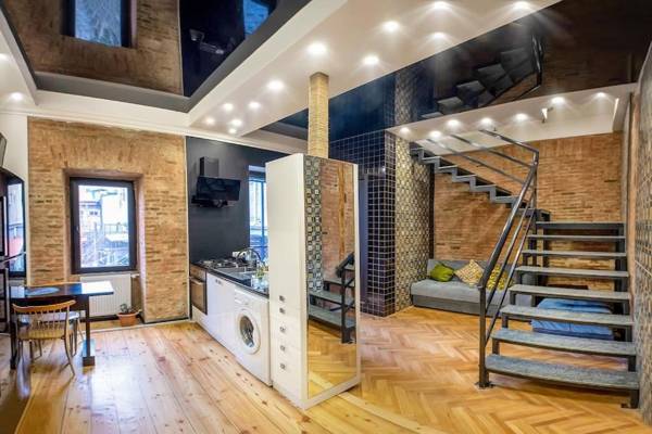 H&B apartments Aghmashenebeli