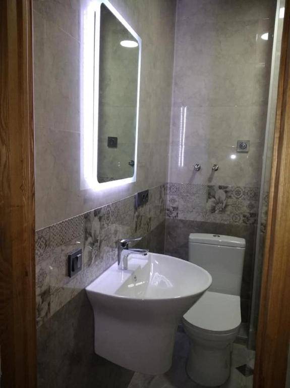 On Khimshiashvili Apartment