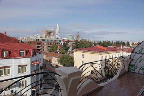 Apartment with Summer Terrace