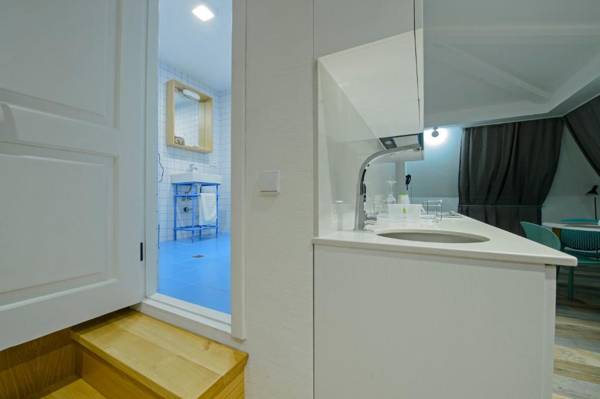 Mariinsky Boutique Hotel