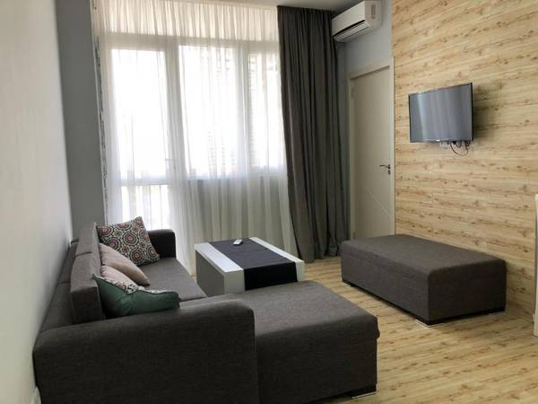 Sea and Mountains view VY