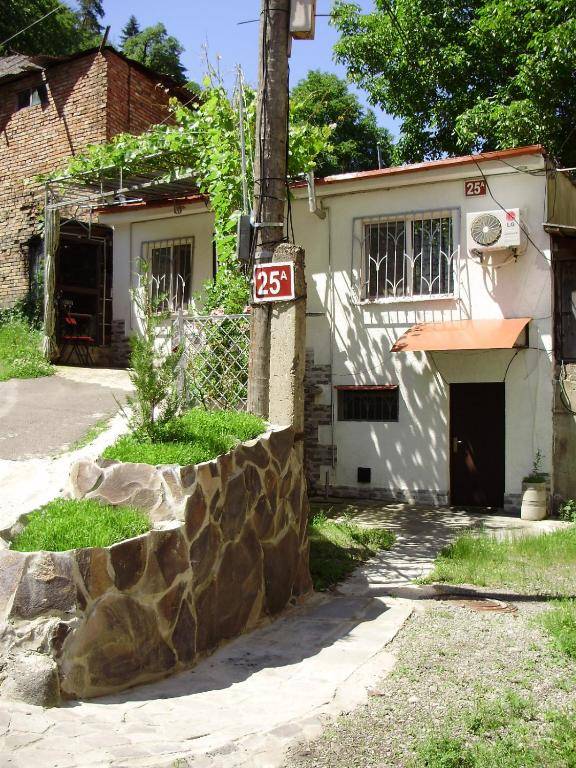 Apartment On Erekle 25a