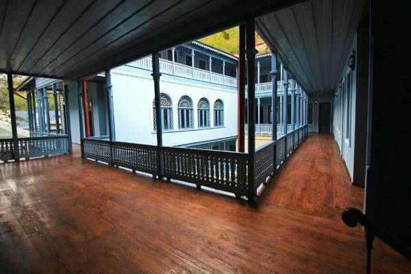 Golden Tulip Borjomi