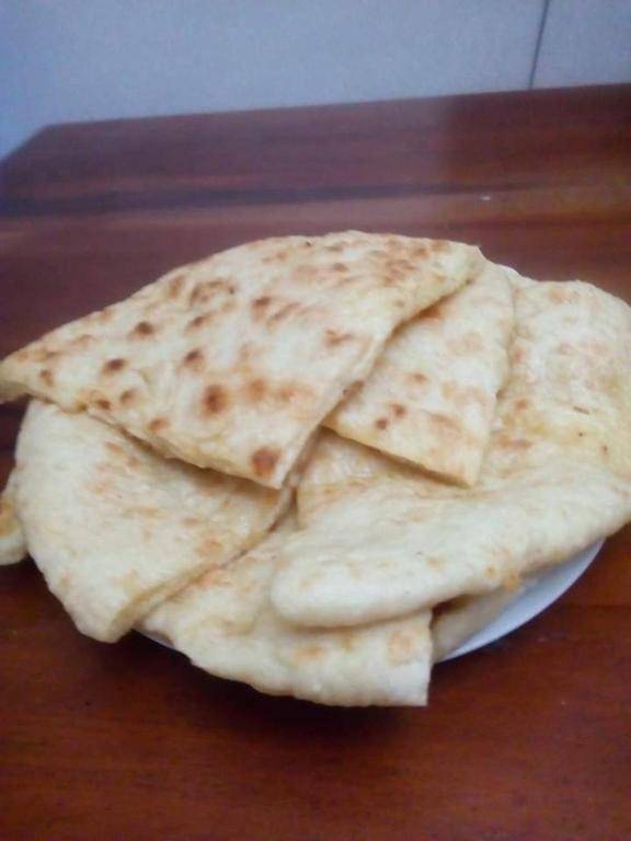 Cottage and Gigo Papa's Wine Cellar