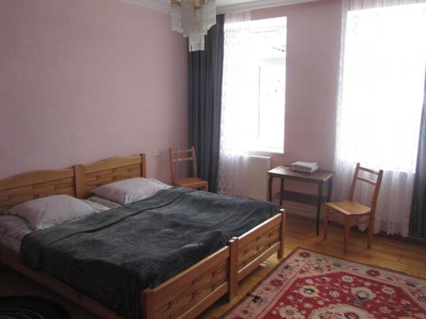 Lela Rezo Guesthouse