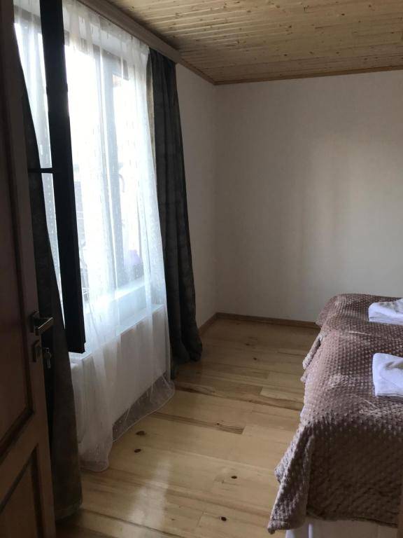 GUEST HOUSE  MEMORY''