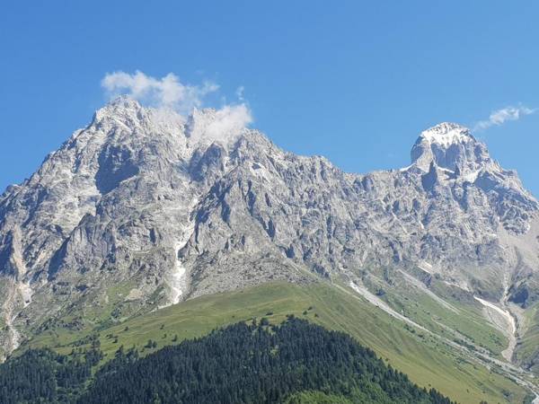 Hotel Ushba Hill