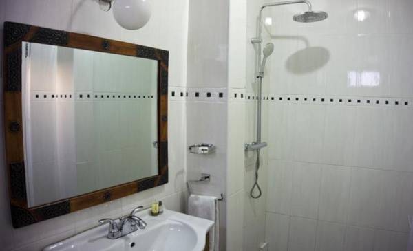 Tropical Enclave Hotel