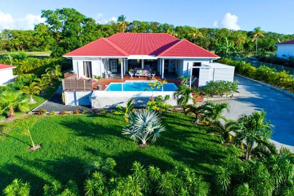 Villa with private pool SF69