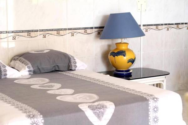 Studio avec terrasse amenagee et wifi a Le Gosier a 3 km de la plage