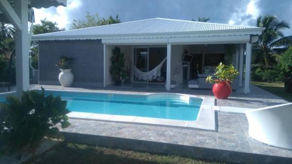 Villa Almeida à 500m de la plage