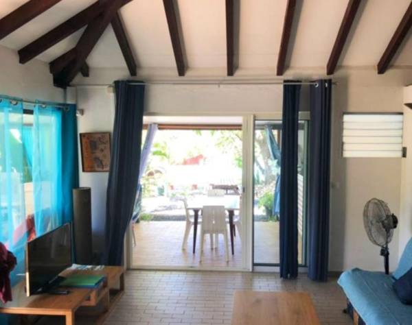 Studio a Sainte Anne a 350 m de la plage avec piscine privee jardin clos et wifi