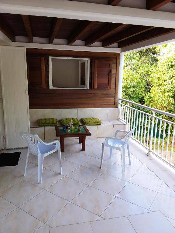 Villa de 3 chambres avec piscine privee jardin clos et wifi a Sainte Anne a 6 km de la plage
