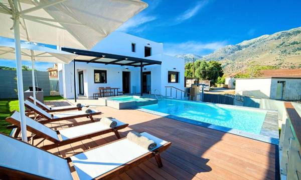 Perla Villas with Heated Pool