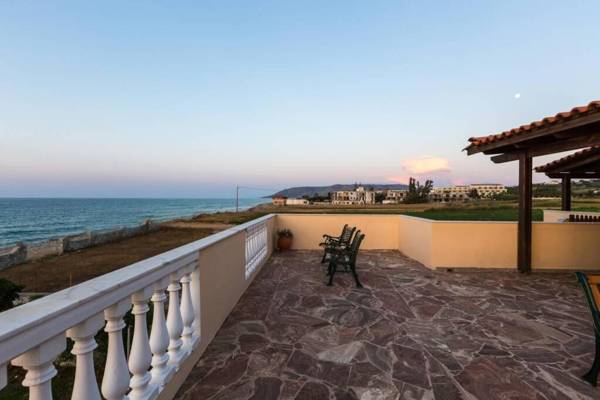 Effie Beach Front Apartment with Pool